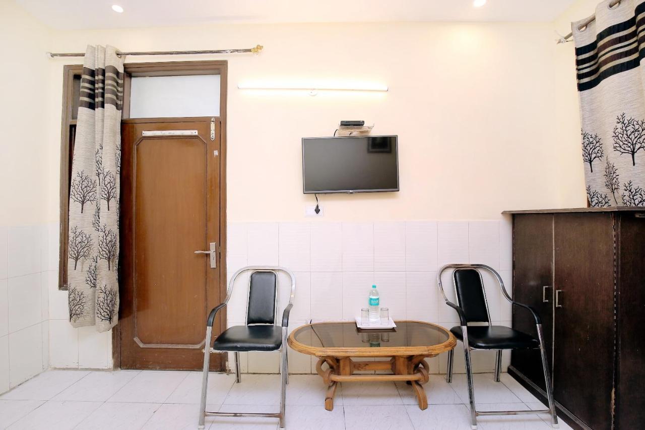 Oyo 2530 Surya Palace Chandigarh Luaran gambar