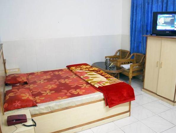 Oyo 2530 Surya Palace Chandigarh Luaran gambar